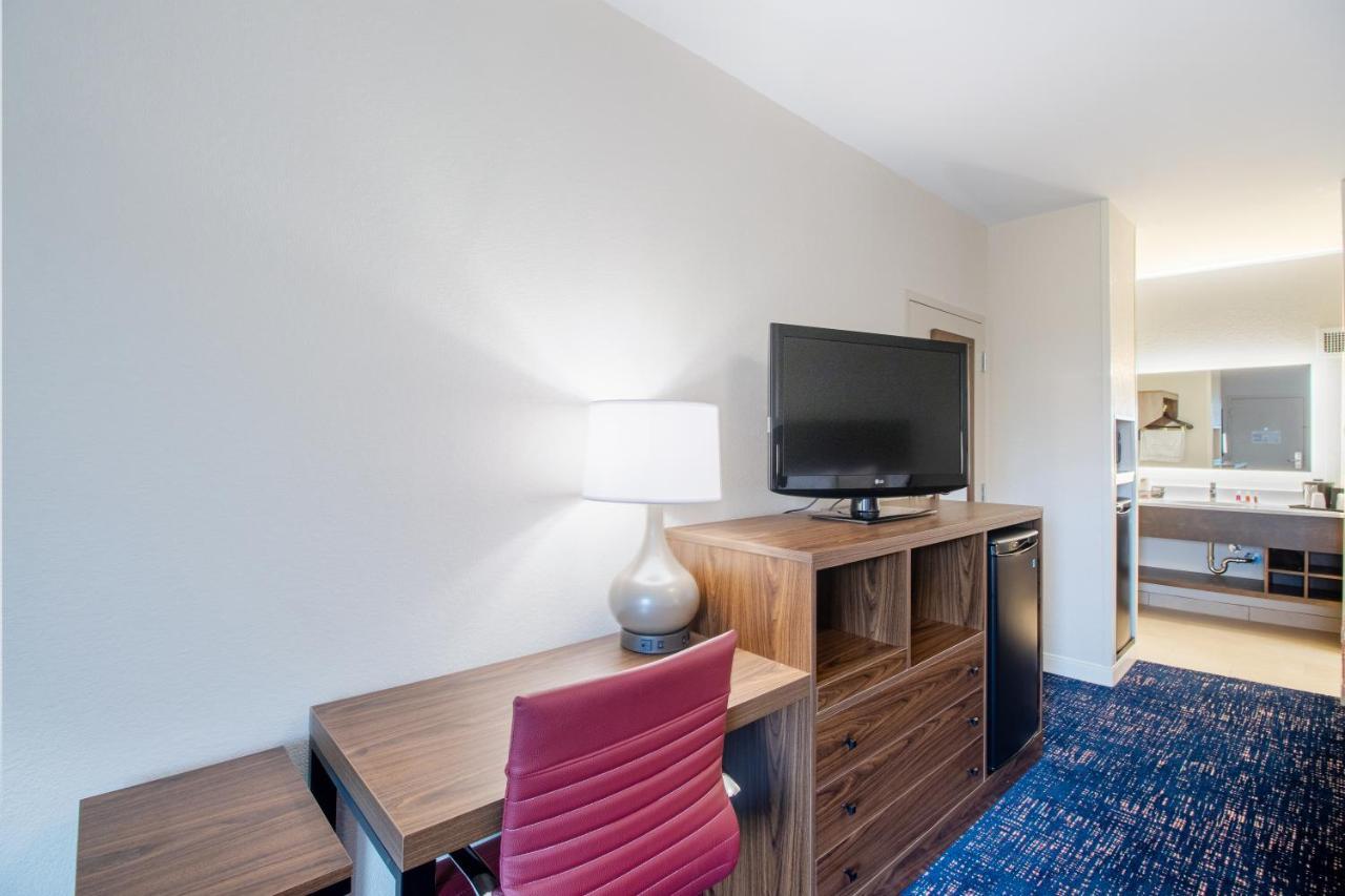 Econo Lodge Inn & Suites Foley-North Gulf Shores 외부 사진
