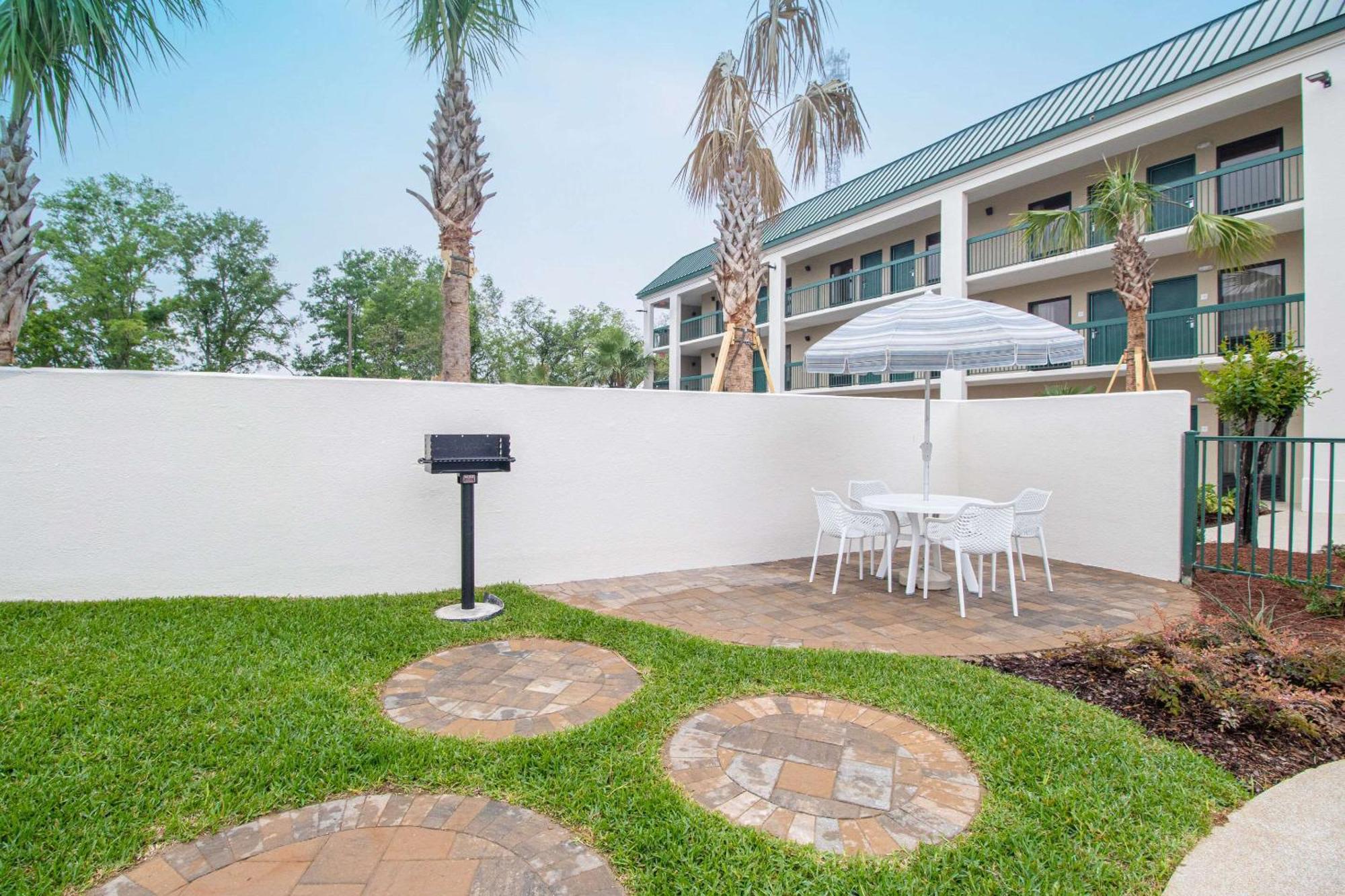 Econo Lodge Inn & Suites Foley-North Gulf Shores 외부 사진